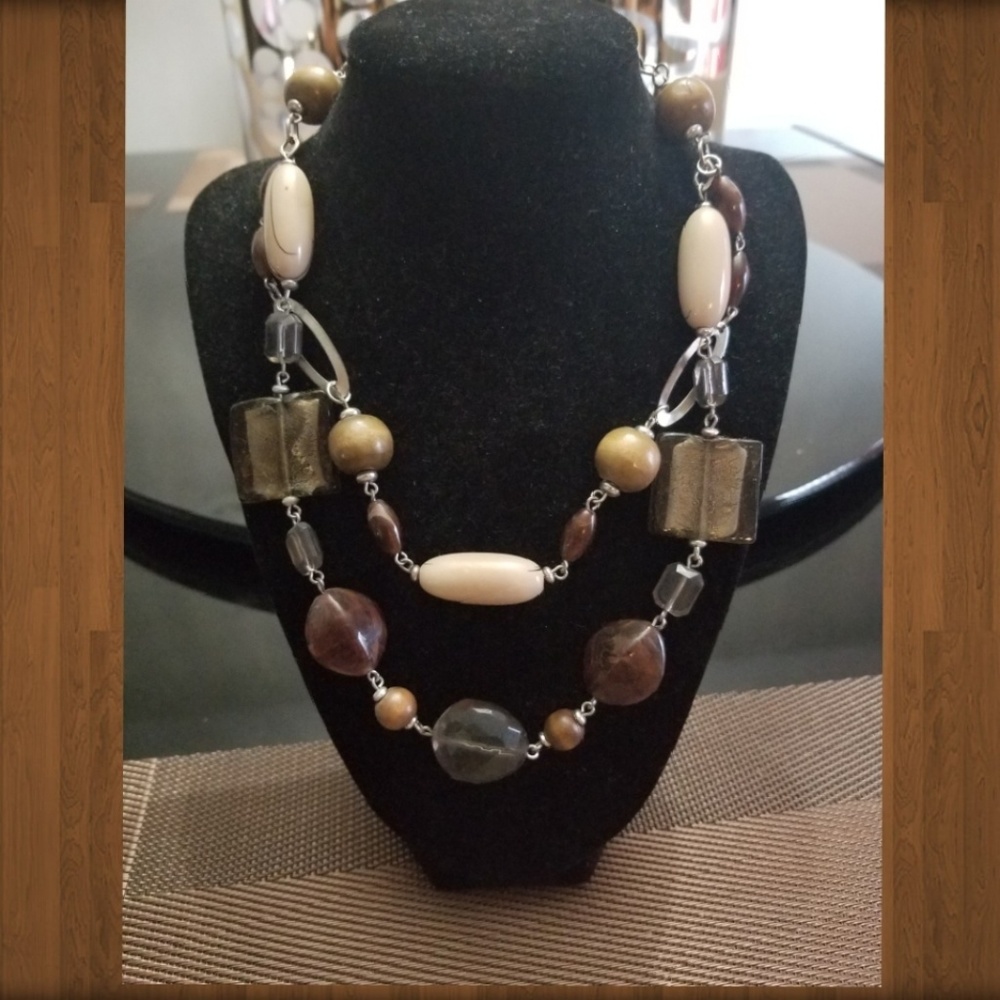 *New* Statement Layer Necklace - image 1